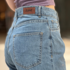 Jean Straight avec fente Strassé